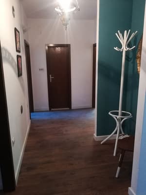 thumbnail: Interior