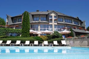thumbnail: Pool