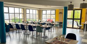 thumbnail: Restaurant