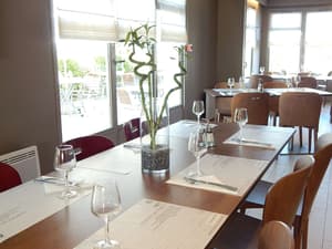 thumbnail: Restaurant