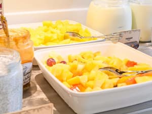 thumbnail: Breakfast area