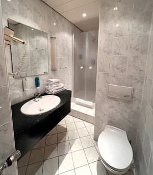 thumbnail: Bathroom