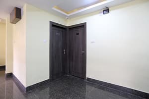 thumbnail: Hallway