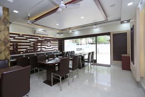 thumbnail: Breakfast area