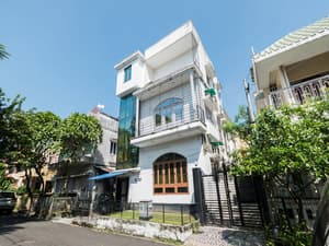 thumbnail: Front of property