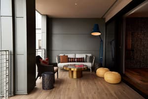 thumbnail: Lobby sitting area