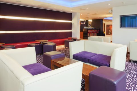 Bar and Lounge