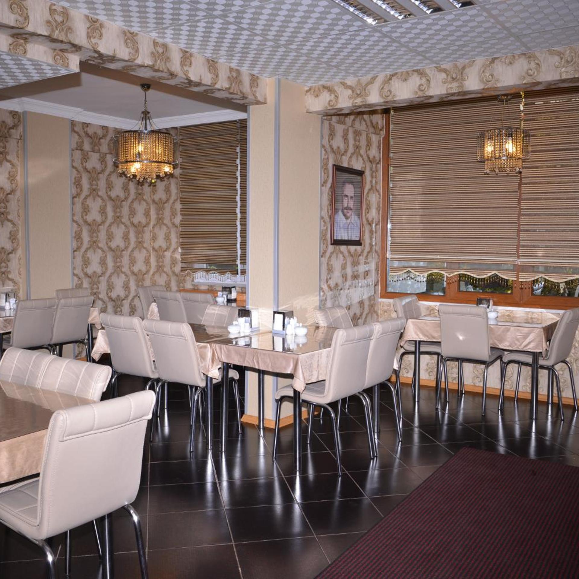 Restaurant-cafeteria