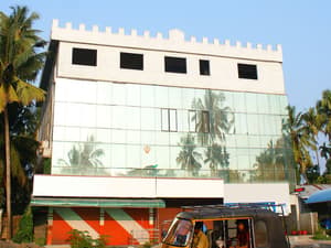 thumbnail: Front of property