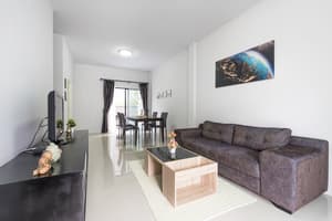 thumbnail: Interior entrance