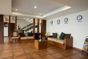 thumbnail: Lounge