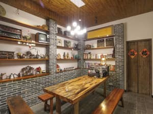 thumbnail: Interior
