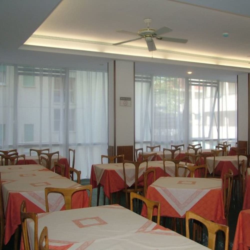 Restaurant-cafeteria