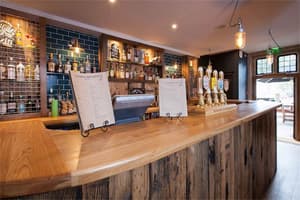 thumbnail: Bar (on property)