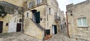 thumbnail: Exterior