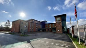 thumbnail: Exterior