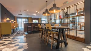 thumbnail: Bar (on property)