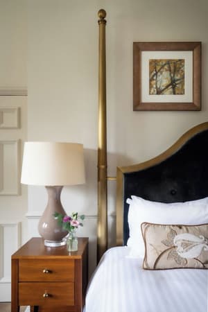 thumbnail: Interior detail