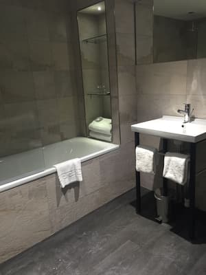 thumbnail: Bathroom