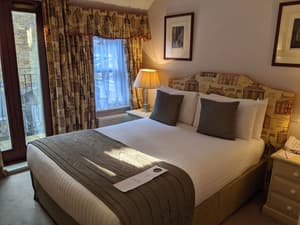 thumbnail: Room