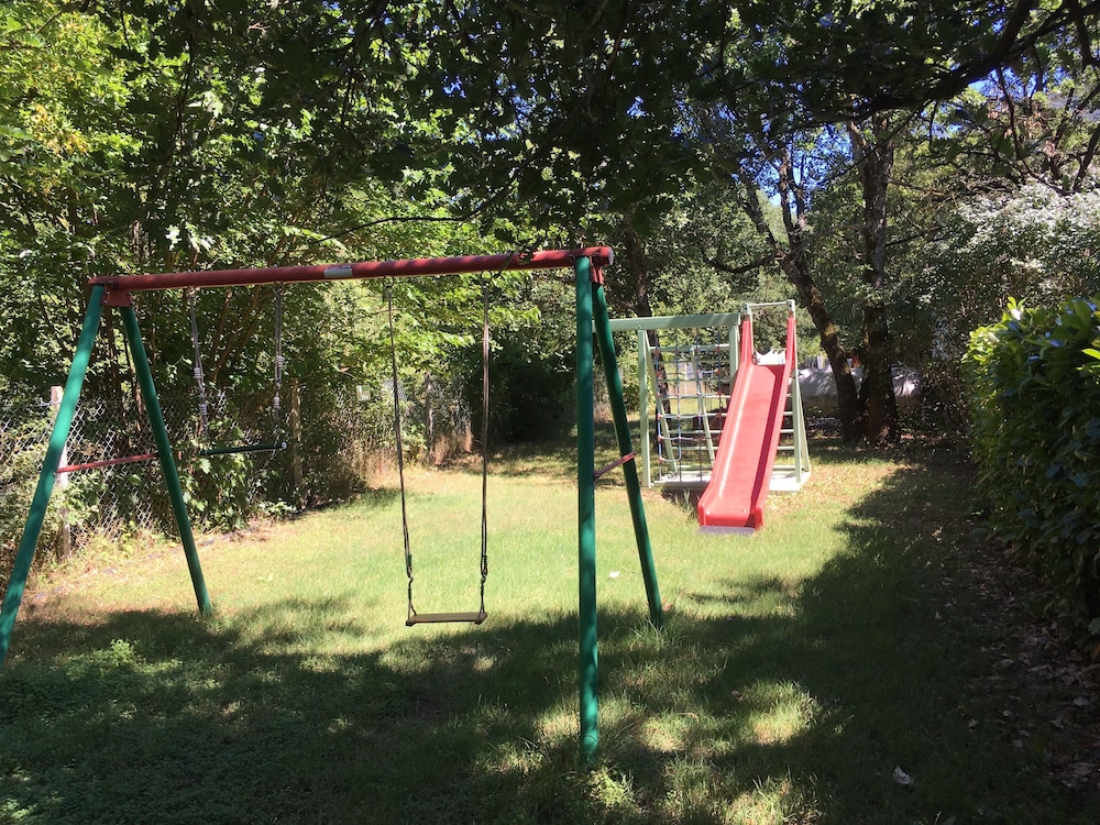 Children's play area - outdoor