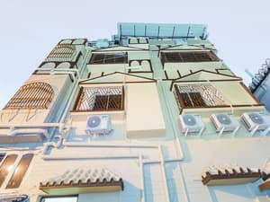 thumbnail: Front of property
