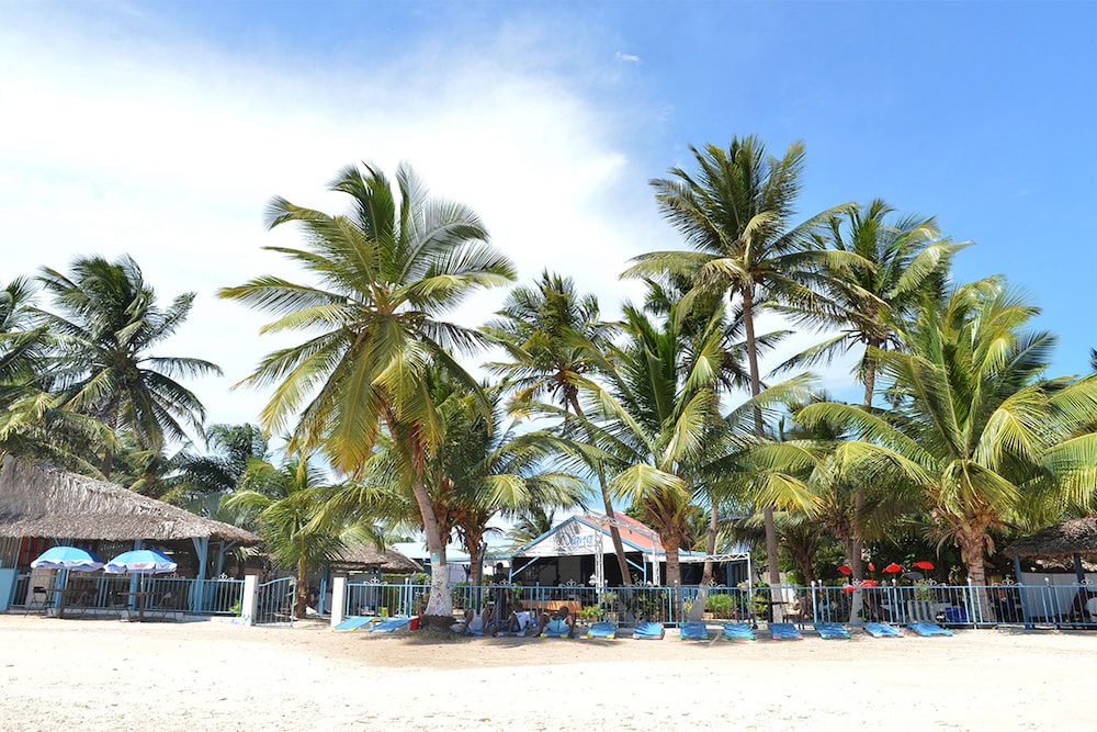 Beach bar