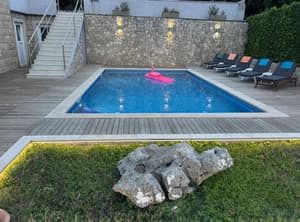 thumbnail: Pool