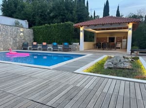thumbnail: Pool