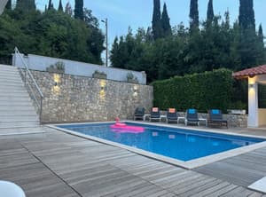 thumbnail: Pool