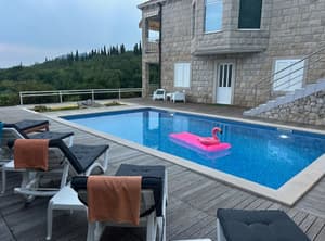 thumbnail: Pool