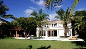thumbnail: Property grounds