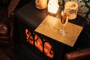 thumbnail: Bar (on property)