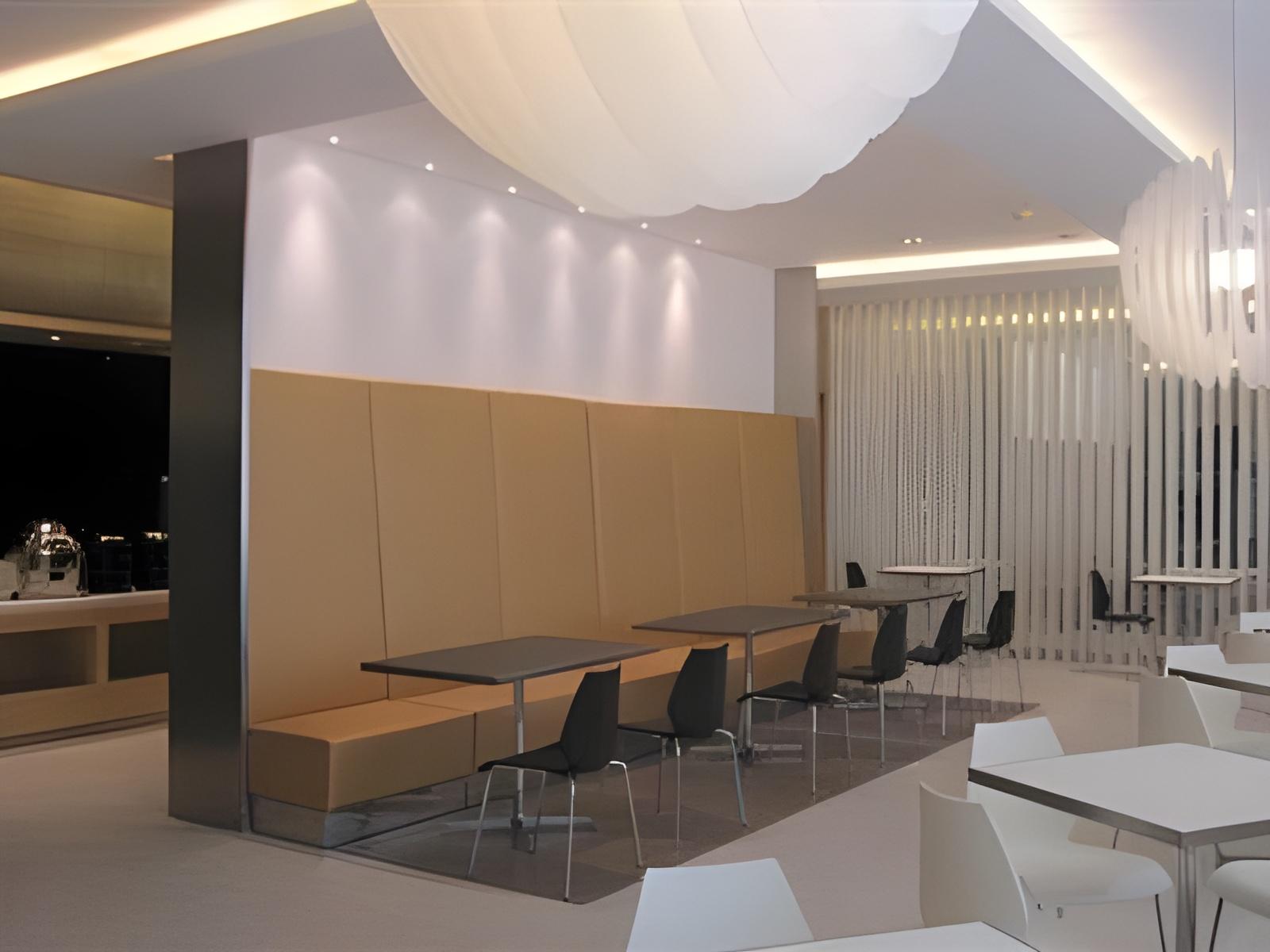 Restaurant-cafeteria