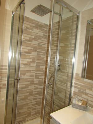 thumbnail: Bathroom shower