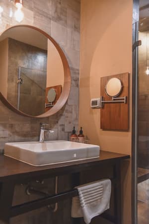thumbnail: Bathroom
