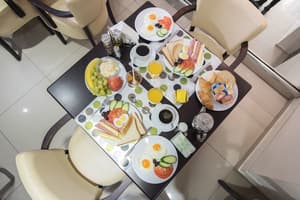 thumbnail: Breakfast area