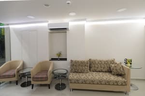 thumbnail: Lobby sitting area