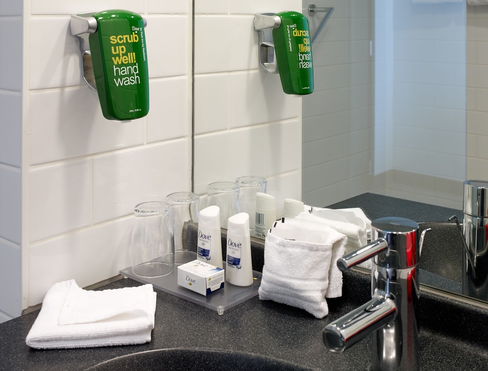 Bathroom amenities