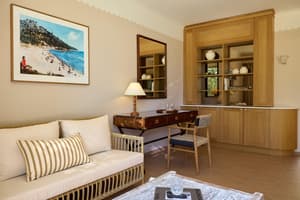 thumbnail: Living area