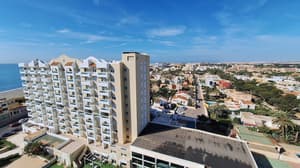 thumbnail: Front of property