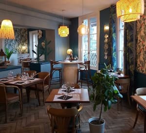 thumbnail: Restaurant