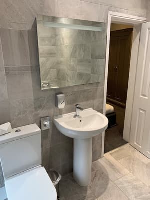 thumbnail: Bathroom