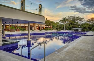 thumbnail: Pool