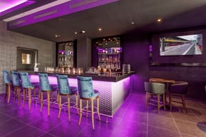 thumbnail: Sports bar