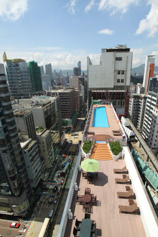 Pool1.jpg