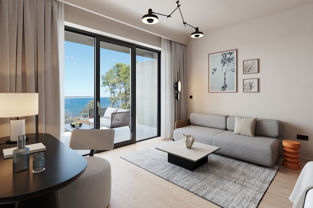 Beach/ocean view