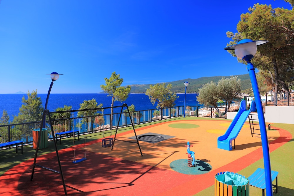 Children's play area - outdoor
