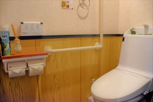 thumbnail: Shared bathroom