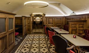 thumbnail: Bar (on property)